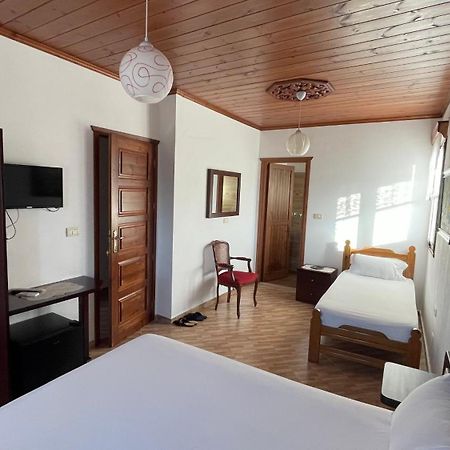 Denis Guesthouse 1930 Gjirokaster Ngoại thất bức ảnh