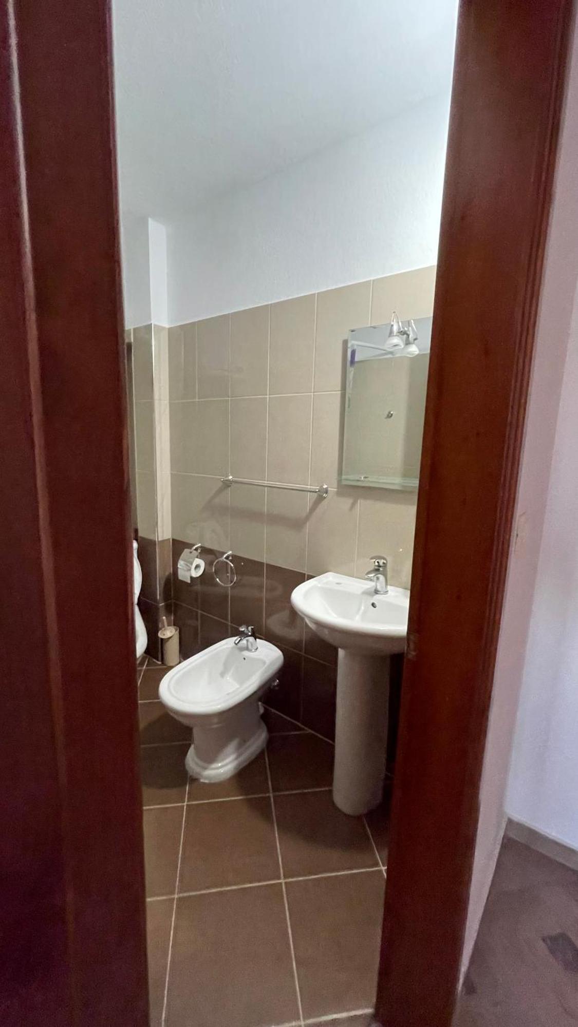 Denis Guesthouse 1930 Gjirokaster Ngoại thất bức ảnh